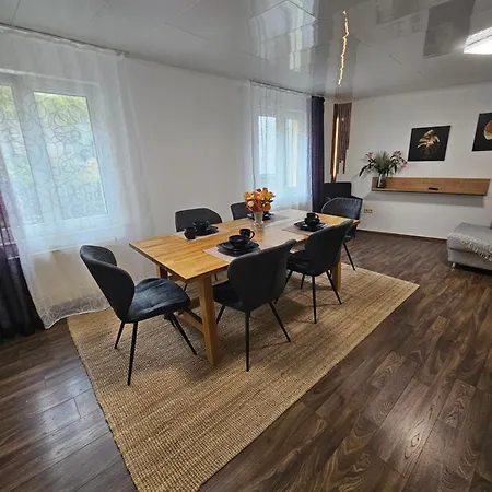 Drei Zimmer E-stein * קובלנץ